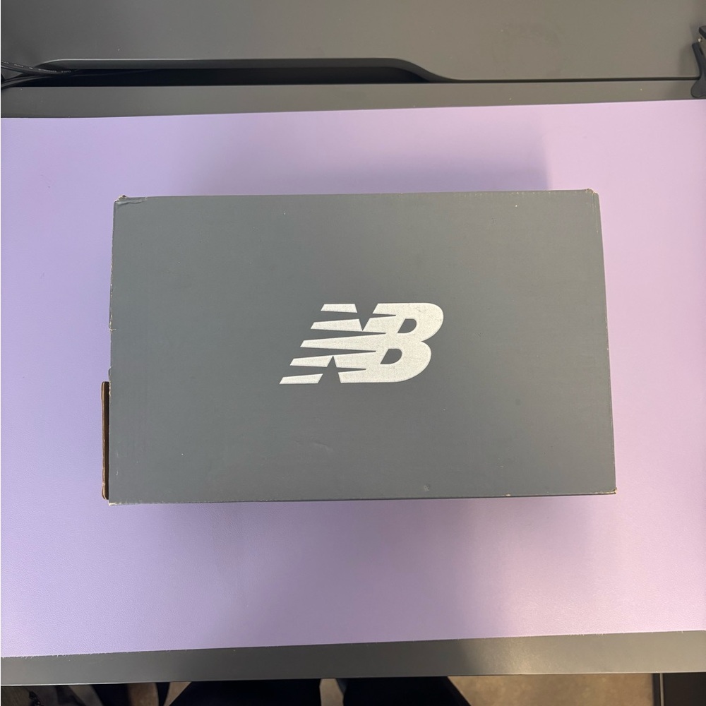 New Balance 550 White and Purple Sneakers - Picture 8 of 8